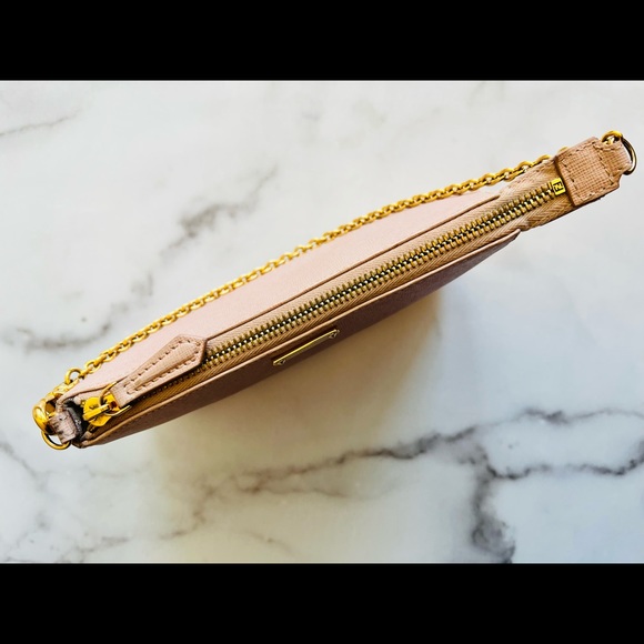 (Sold) FENDI Vitello Elite Crayons Pochette - Picture 6 of 12